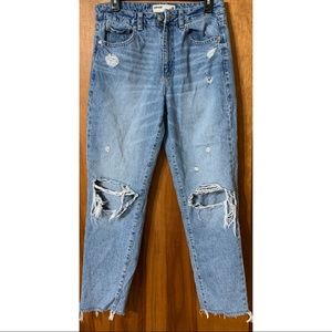 🎄Garage Distressed Jeans🎄